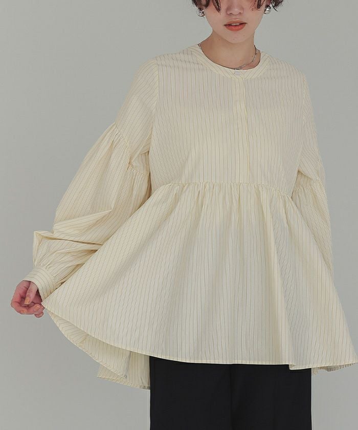 【新品】自由区38＊たっぷりギャザー袖の華やぎ着映えブラウス 新品】自由区38＊たっぷりギャザー袖の華やぎ着映えブラウス - メルカリ