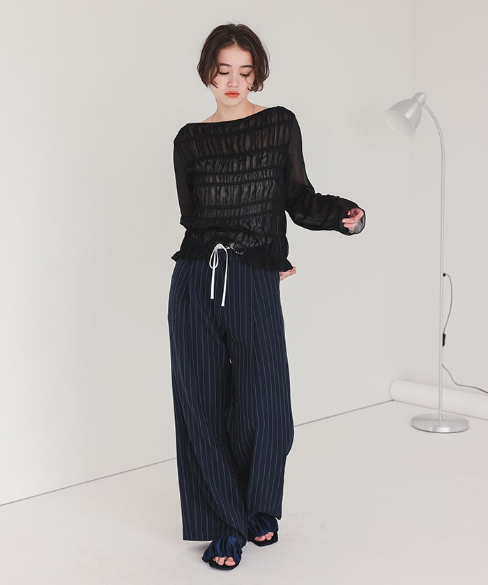 Cadune シャーリングブラウス　ブラック CADUNE（カデュネ）の「シャーリングブラウス（シャツ/ブラウス）」 - WEAR
