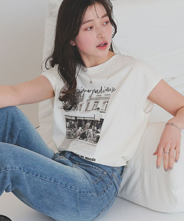 新品✨FRAMeWORK✨モノトーンプリントフレンチスリーブT classicalelf（クラシカルエルフ） tシャツ 上品フェミニンに決まる