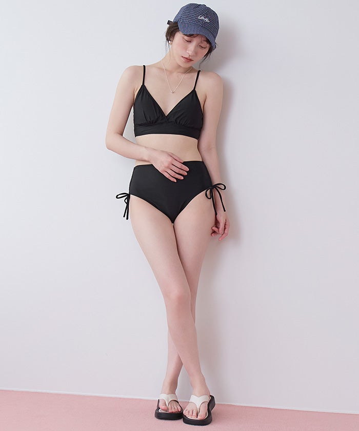   ビキニ　Sサイズ　ブラック Vネックシンプルデザインビキニ/水着【SEADRESS シードレス】【メール