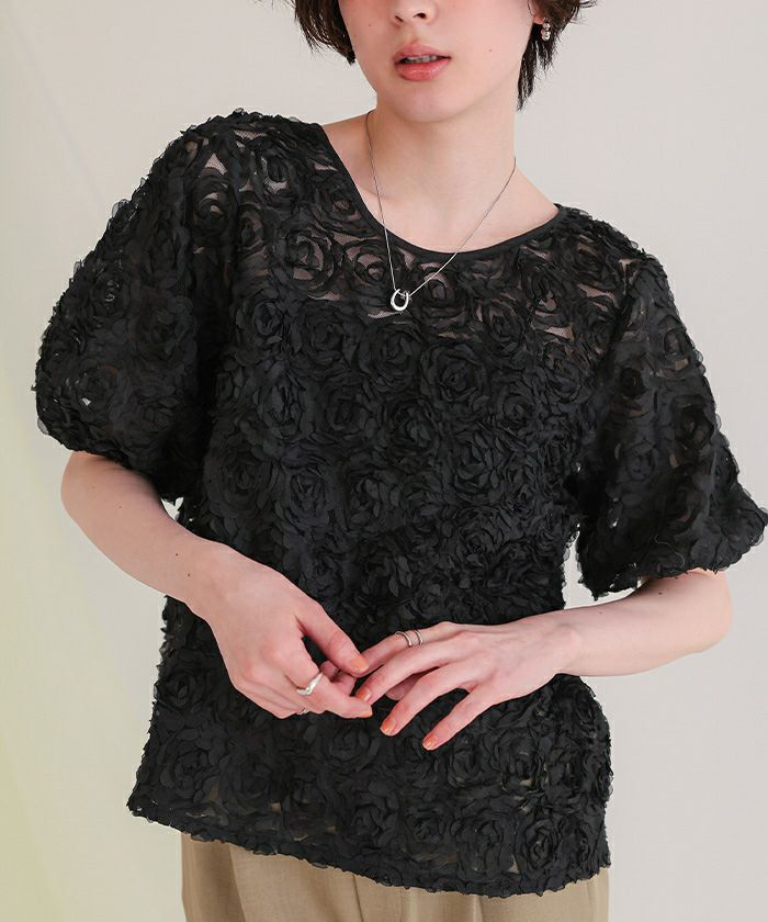 今季新作♡新作♡フラワーチュール刺繍トップ♡ GRACE CONTINENTAL（グレースコンチネンタル） SALEセール50%OFF