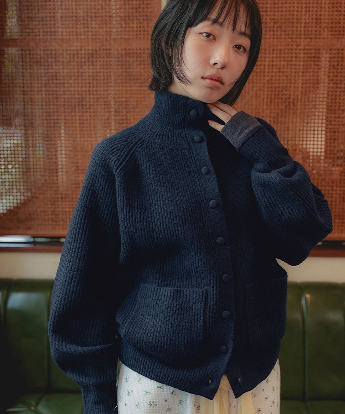 くるみボタンハイネックニットカーディガン【miette ミエット】 | titivate